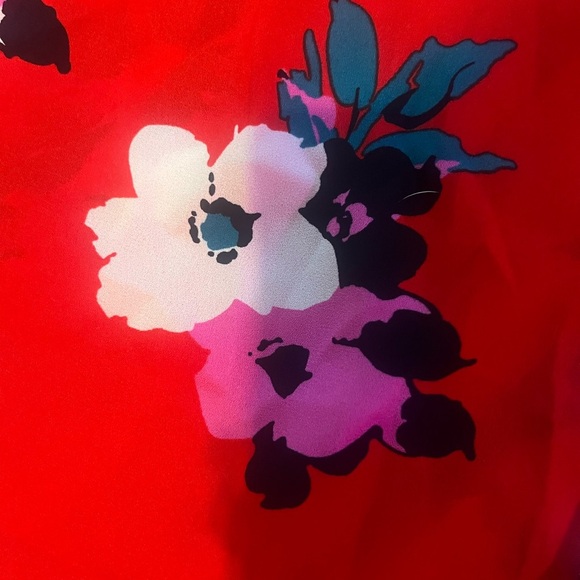 14th Hawthorn short sleeved Red Flower shirt - Picture 3 of 4